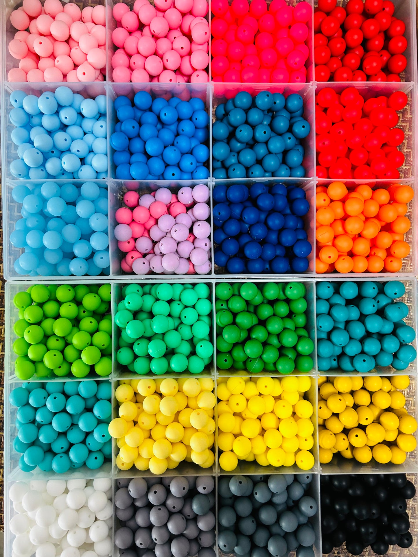 Picking Links -Acrylic，Focal Beads, Silicone Beads, DIY Pens, and Accessories